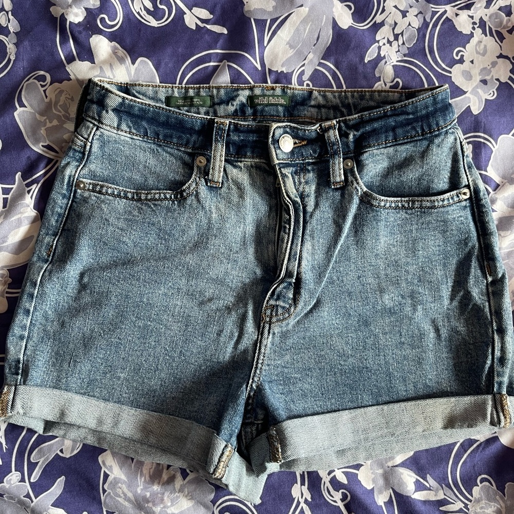 Shorts - Picture 14 of 14